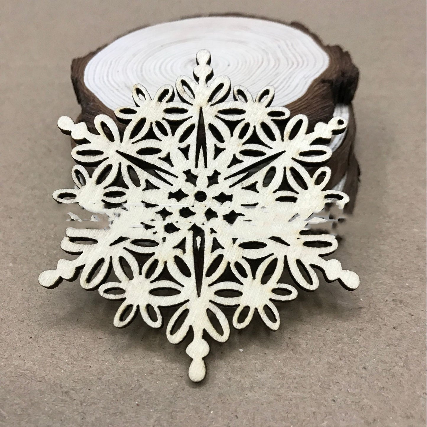 Decorative Wood Chip 80MM Christmas Snowflake
